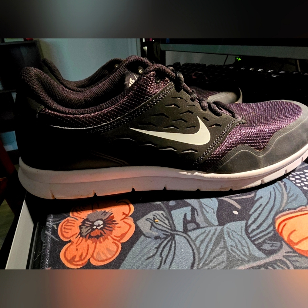 Nike Orive NM Women's Sneakers Size 10